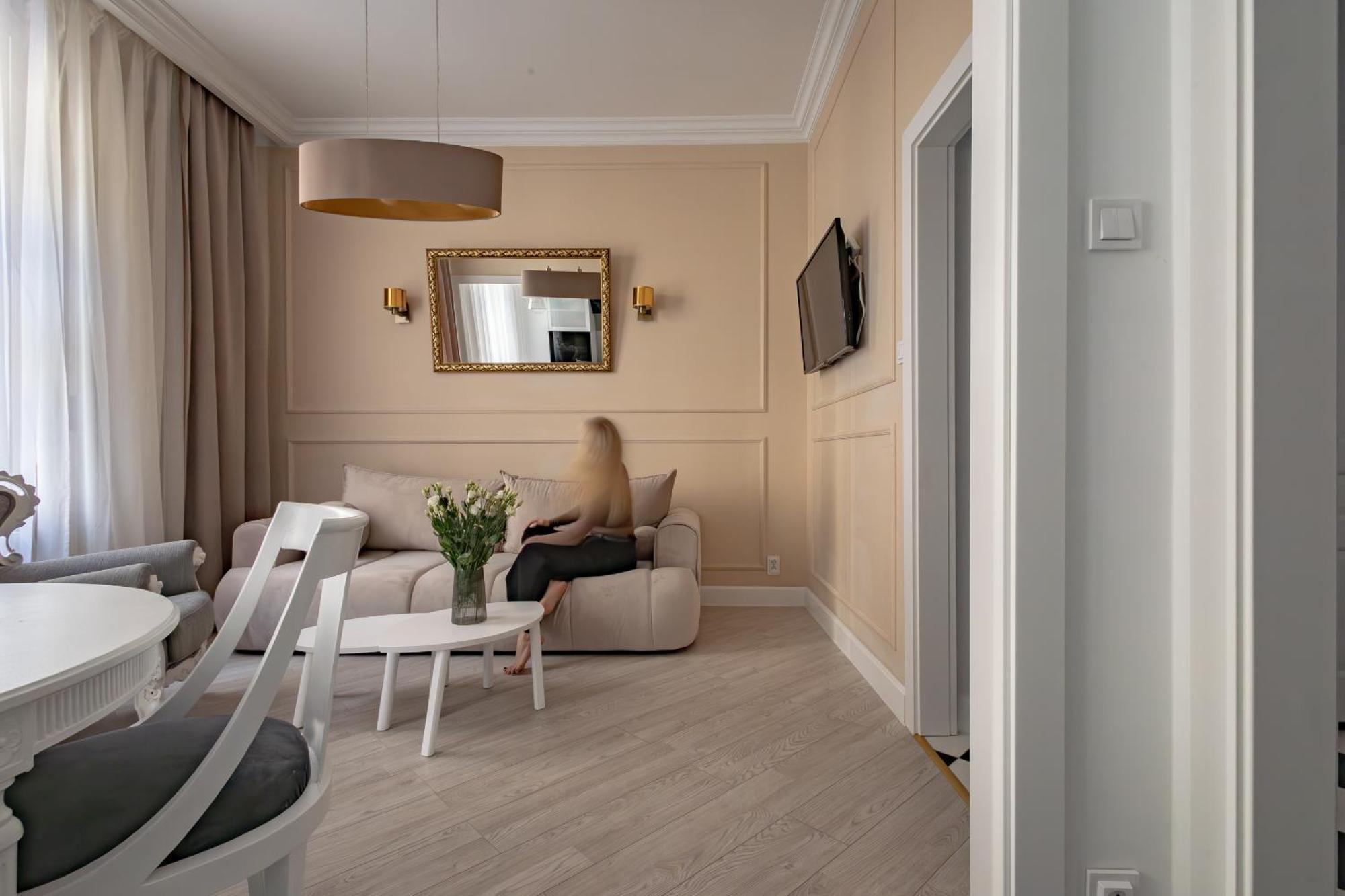 Glow Apartments - Apartment Dubaj Glamour, Ulica Dluga Old Town Gdańsk Buitenkant foto